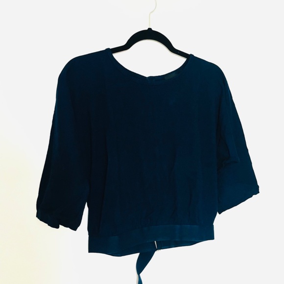 AG Crop Top with Open Back - Picture 10 of 12